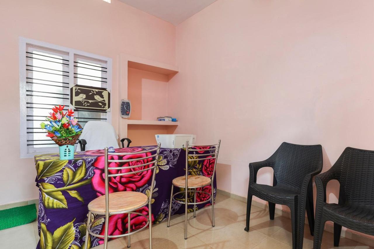 Spot On 68111 Jeena Motels Kollam Ngoại thất bức ảnh